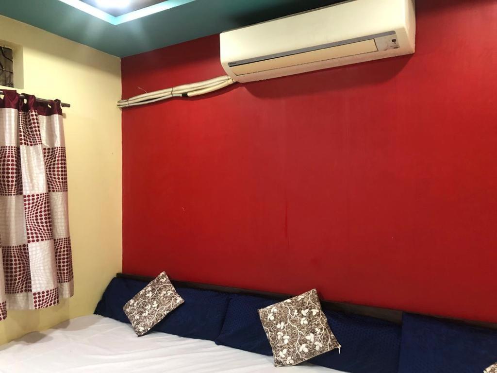 New Yanti Guest House อุจเจน ภายนอก รูปภาพ
