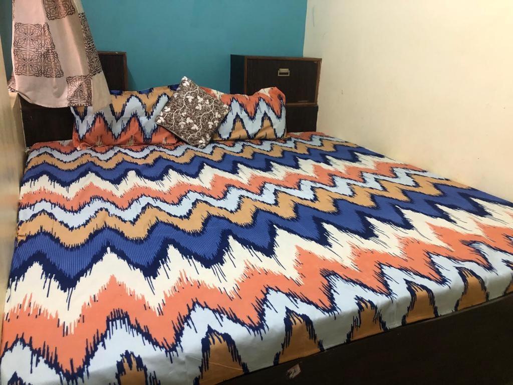 New Yanti Guest House อุจเจน ภายนอก รูปภาพ
